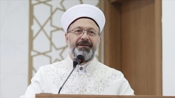 Diyanet İşleri Başkanı Erbaş: Kurban, ilahi rahmete nail olma çabasının en somut tezahürüdür