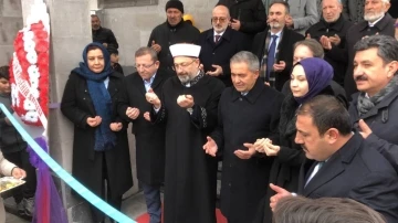 Diyanet İşleri Başkanı Erbaş: &quot;Bu cami irfan merkezi olacak&quot;
