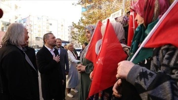 Diyarbakır annelerinin evlat nöbetine destek ziyaretleri sürüyor