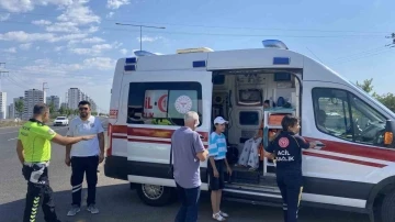 Diyarbakır’da kızını sınava götüren aile kaza yaptı: 3 yaralı
