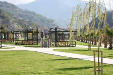 Doğa park mesire alanı ve bisiklet yolu Osmaniyelilerin uğrak yeri oldu
