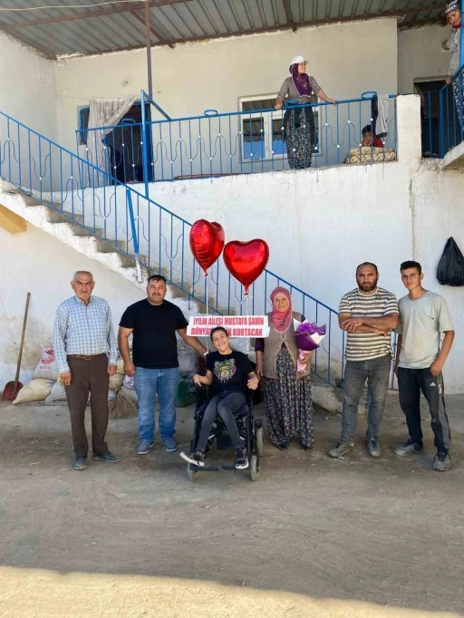 Doğuştan engelli Başak, hayali olan akülü aracına kavuştu
