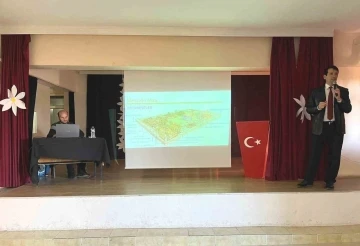 Dumlupınar’da “Mahzun Kalplerin Esir Şehri Kudüs” konulu konferans
