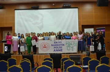 Edirne’de &quot;En İyi Narkotik Polisi: Anne&quot; konulu seminer düzenlendi
