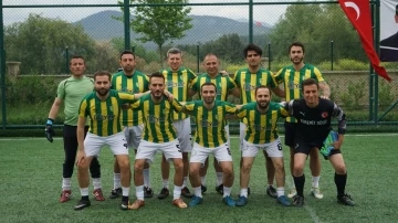 Edremit mahalle liginde yarı final yolunda
