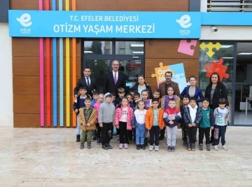 Efeler Otizm Yaşam Merkezi, ilkokul öğrencilerini ağırladı
