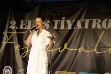 Efes Tiyatro Festivali başladı
