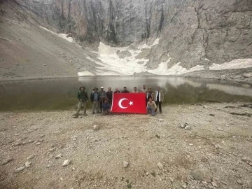 Efsanelere konu olan Ali Gölü’nde ezan sesi yankılandı
