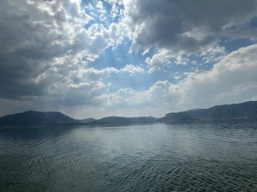 Eğirdir Gölü’nde meydana gelen su kabartılarında metan gazı ihtimali
