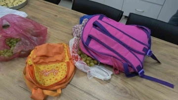 Elazığ’da dilenci operasyonu: Okul çantalarından defter kitap yerine para çıkardılar
