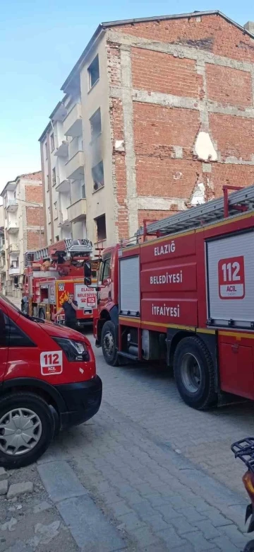 Elazığ’da korkutan yangın
