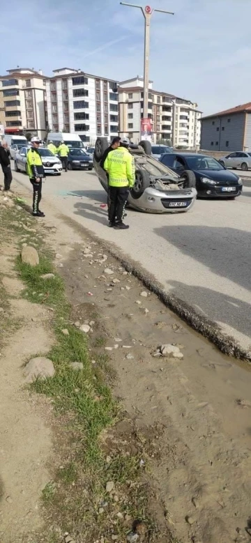 Elazığ’da otomobil ters döndü: 1 yaralı
