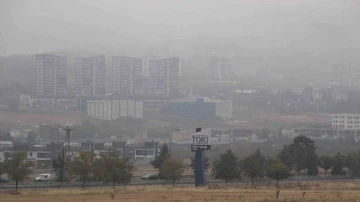 Elazığ’da sis etkili oldu
