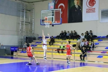 Elazığ takımları potada güldü
