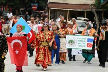 Emet’te Yörük ve Türkmen derneklerinin kortej yürüyüşü büyük ilgi gördü
