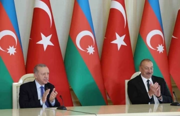 Erdoğan: “30 yıldır Minsk Üçlüsü buraları oyaladı ve adım attırmadılar”

