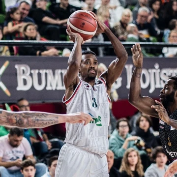 Errick McCollum, rekor kırdı
