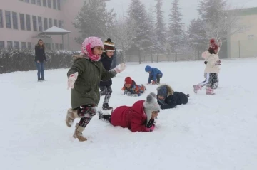 Erzincan’ın Tercan ve Refahiye ilçelerinde kar tatili
