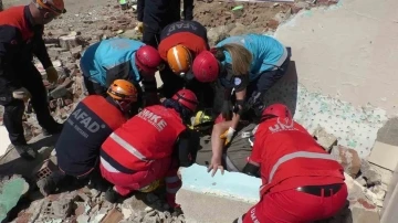 Erzurum’da gerçeğini aratmayan tatbikat
