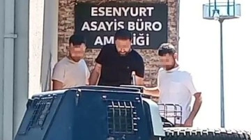 Esenyurt'ta tekel bayisindeki olayla ilgili yakalanan 2 zanlı emniyette