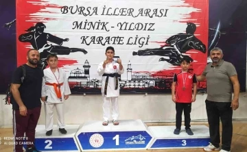 Eskişehirli sporcular madalyaları topladı
