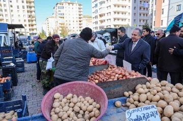 Esnaflardan Başkan Yalçın’a: &quot;Yalçın Başkan her zaman yanımızda&quot;
