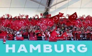 EURO 2024: Çekya: 0 - Türkiye: 0 (Maç devam ediyor)
