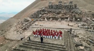 Fazıl Say’ın 100. Yıl Marşı, Nemrut Dağı zirvesinde seslendirildi
