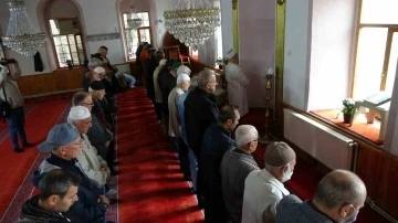 Filistin’de hayatını kaybedenler için Çanakkale’de gıyabi cenaze namazı kılındı
