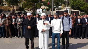 Filistin’de hayatını kaybedenler için Yozgat’ta gıyabi cenaze namazı kılındı
