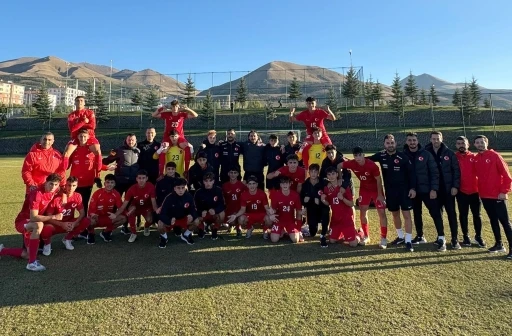 Türk Devletleri U16 Futbol Turnuvası'nda finalin adı: Türkiye-Özbekistan