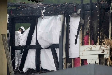 Fransa’daki yangın faciasında 9 kişinin cansız bedenine ulaşıldı, 2 kişi aranıyor
