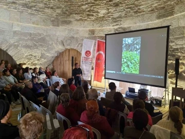 ‘Gazi Köylerde Şifa Çiçekleri Açıyor” projesi eğitimi verildi
