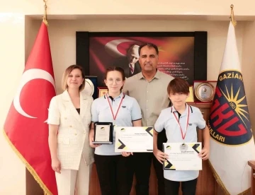 Gaziantep’te kolej öğrencilerinden Türkiye başarısı
