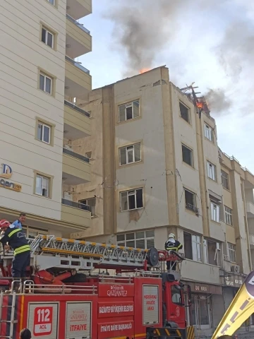 Gaziantep’te korkutan teras yangını
