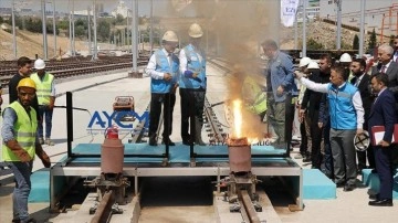 Gebze OSB-Darıca Sahil Metro Hattı'nda ilk ray kaynağı yapıldı