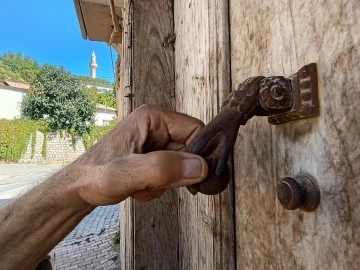 Geçmişin yok olan mirası: Kapı tokmakları