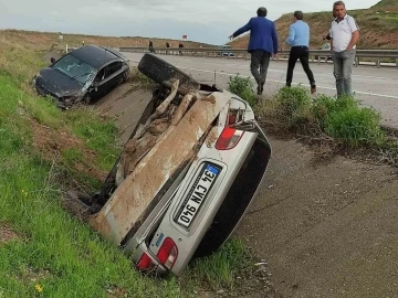 Gemerek’te zincirleme trafik kazası: 6 yaralı
