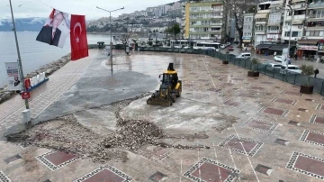 Büyükşehir'den Gemlik meydanına estetik dokunuş