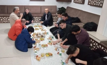 Gençler iftarında buluştu