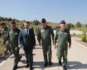 Genelkurmay Başkanı ve Hava Kuvvetleri Komutanı Eskişehir’de
