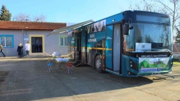 ‘Gezici Kütüphane’ Kırsalda öğrencilere kitap sevgisi dağıtıyor
