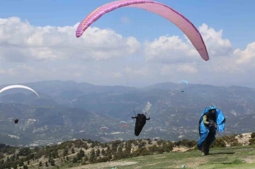 Gökyüzünde Bahar Kupası heyacanı
