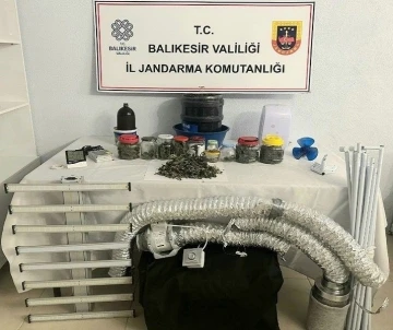 Gönen’de jandarmadan uyuşturucu operasyonu