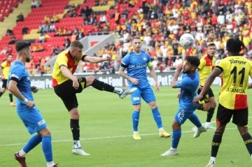 Göztepeli Kvasina’dan son 6 maçta 5 gole doğrudan katkı
