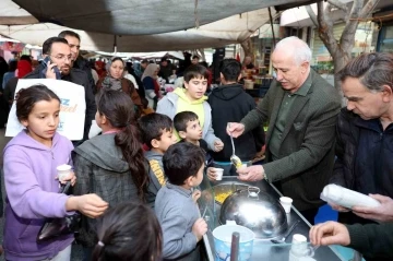 Gültak, esnaf ve vatandaşlarla bir araya geldi
