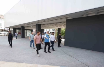 Gürpınar Köy İçi Meydanı, Kent Enstitüsü ve Kapalı Otopark Projesi’nde sona yaklaşıldı
