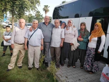 Hacı adayları dualarla uğurlandı
