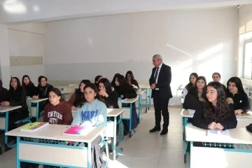 Hakkari’de ders zili çaldı
