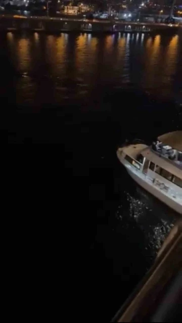 Haliç’te dehşet anları kamerada: Selfie çekerken düştü, tekne üstünden geçti
